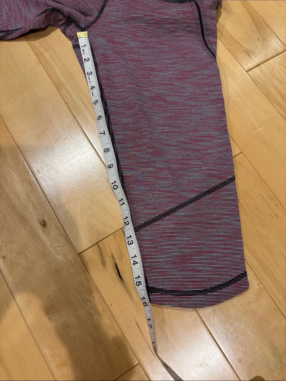 Lululemon capris - Picture 2 of 5